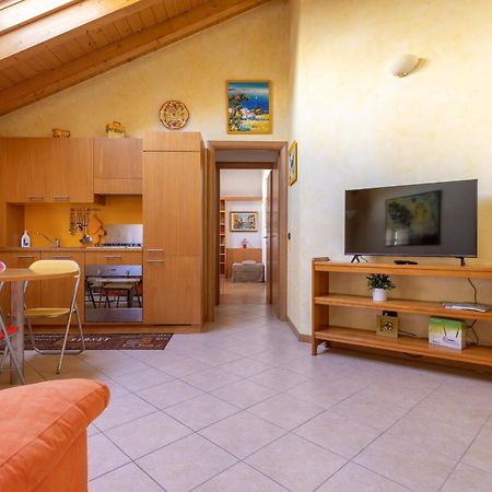 Apartment By The Ferry - מנאג'יו מראה חיצוני תמונה